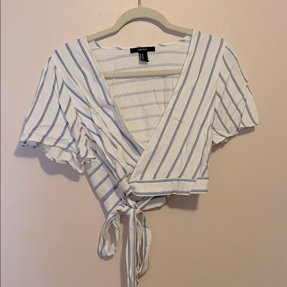 Top - Picture 2 of 2